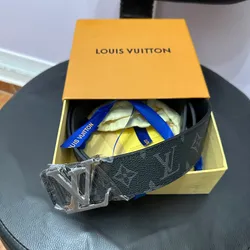 Cintos LV ✨