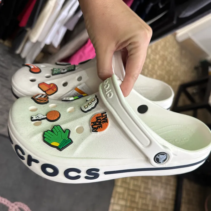 Crocs ✨