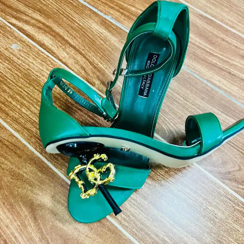 Dolce & Gabbana 💚