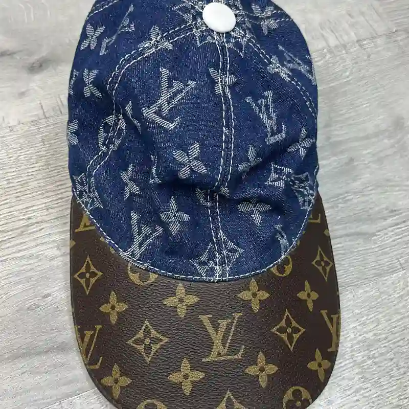 Gorras LV mezclilla ✨