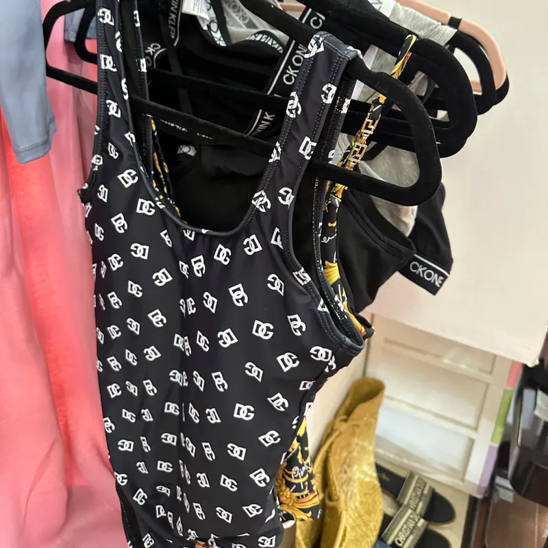 Trajes de baño 🩱 enterizos 