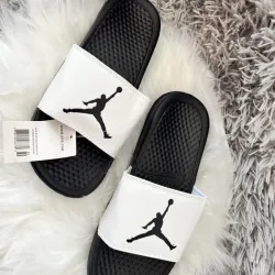 Chancletas de baño Jordán 