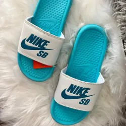 Chancletas de baño Nike 