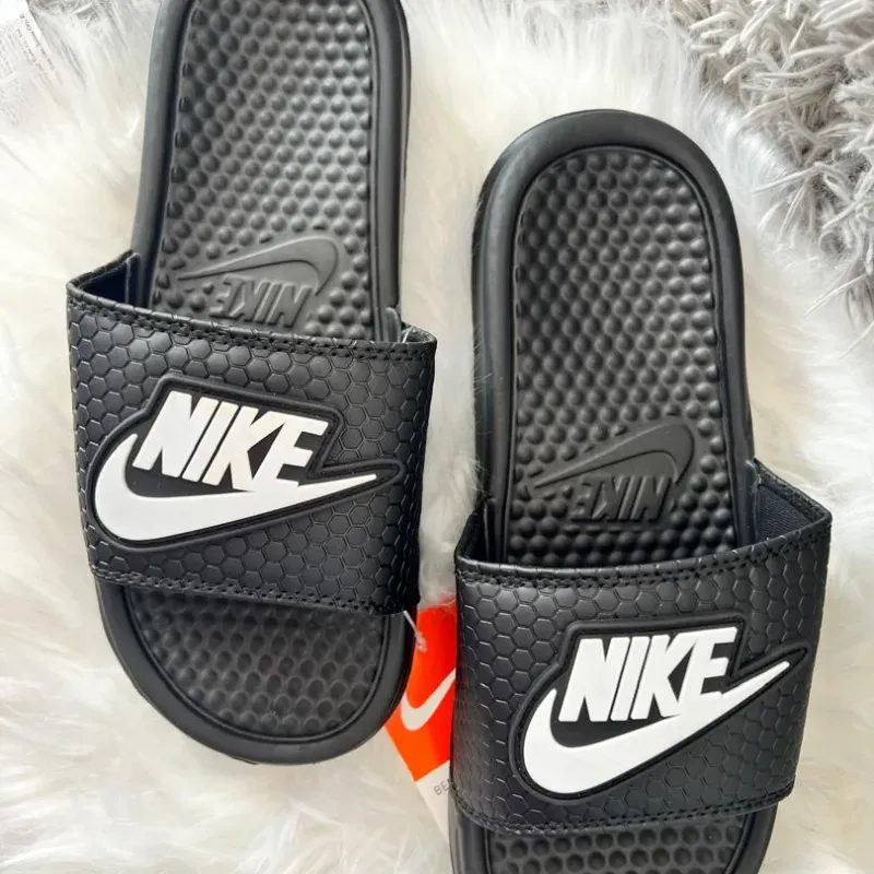 Chancletas de baño Nike 
