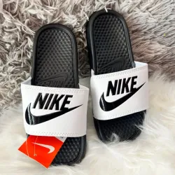 Chancletas de baño Nike 