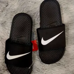 Chancletas de baño Nike 