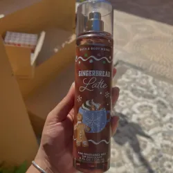 Colonia Gingerbread Latte de Bath & Body Works.