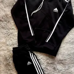 Conjunto de mono y abrigo 