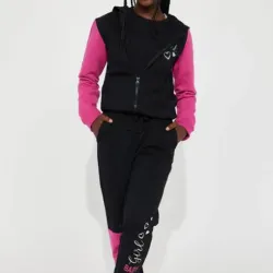 Juego de mono de niña