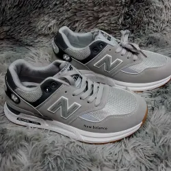 New Balance Tradicionales 