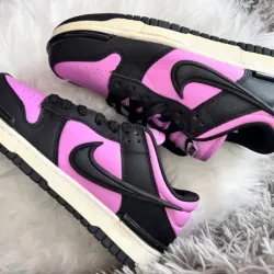 Nike violetas 