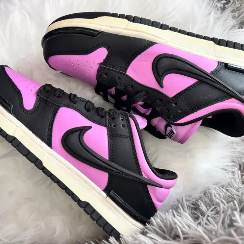 Nike violetas 