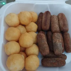 Bolitas de queso 🧀 & croquetas de bechamel y pollo 🐔