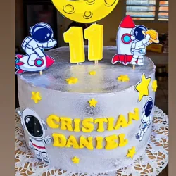 Cake 1 piso con astronautas 