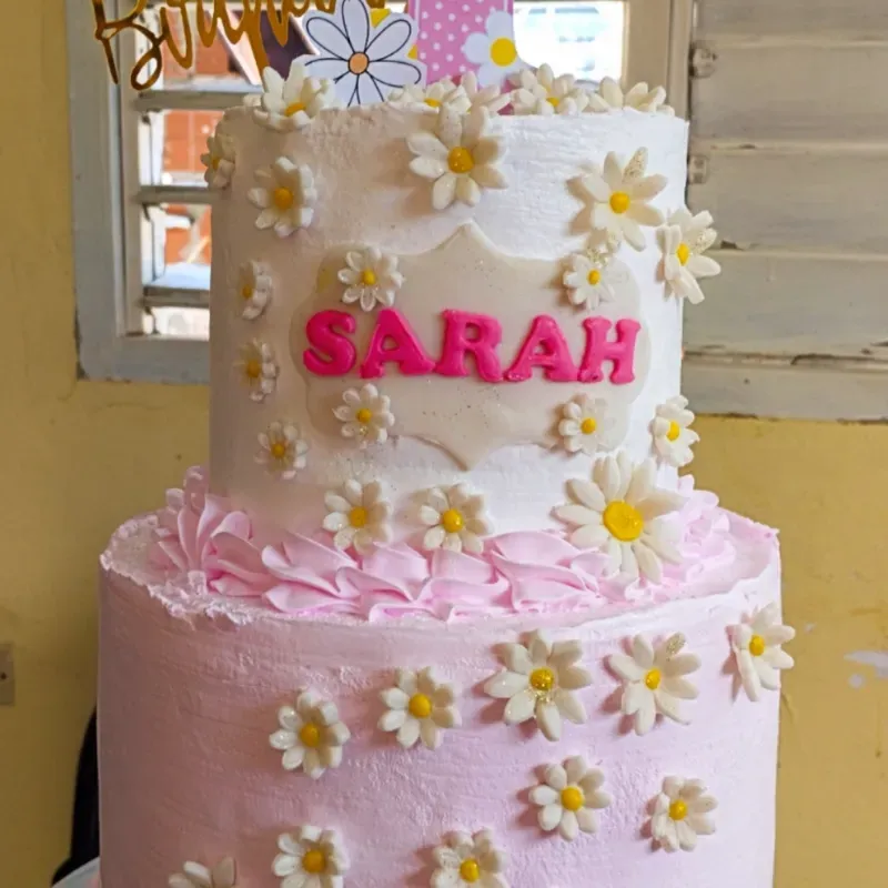Cake 2 pisos con Margaritas 