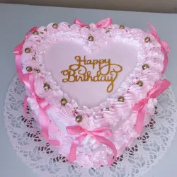 Cake en forma de corazón con moño 💝