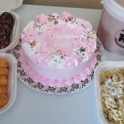 Combo cake/helado/ensalada/picaderas