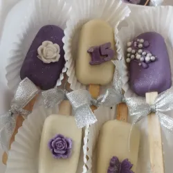 Pack de 5 U de Paletas de chocolate blanco decoradas 