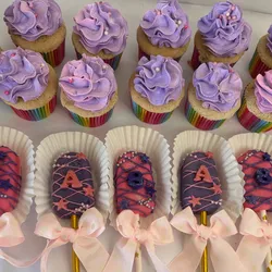 Set de cupcakes y paletas de guerreras Kpop
