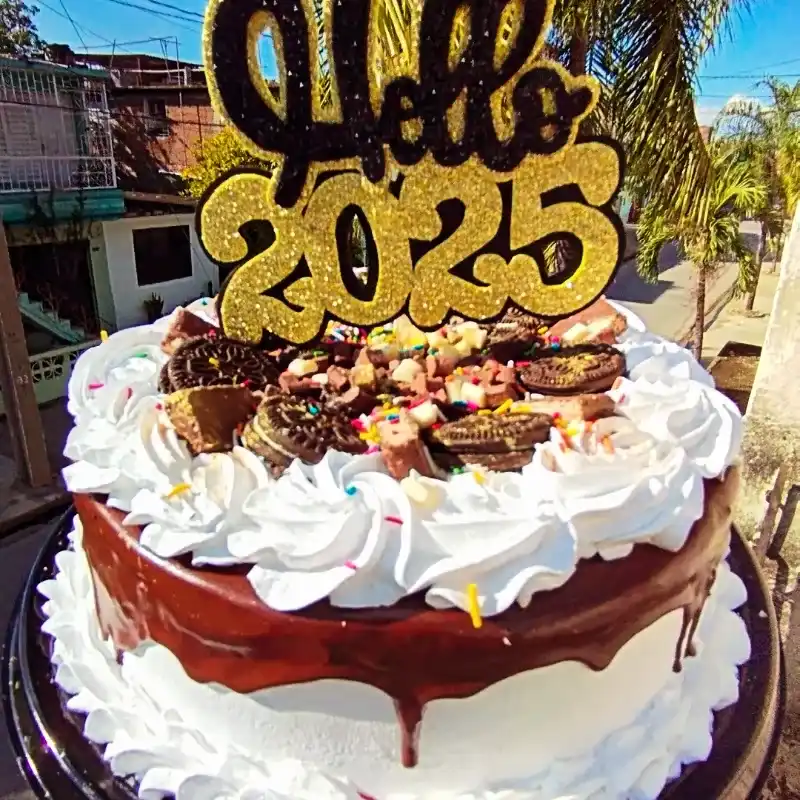 Tarta  fin de año 24 cm