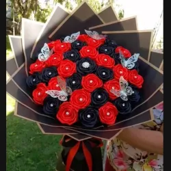 Ramo buchon de rosas eternas