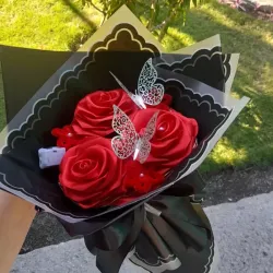 Ramo de rosas eternas 🌹