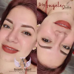 Retoque de micropigmentación de cejas.