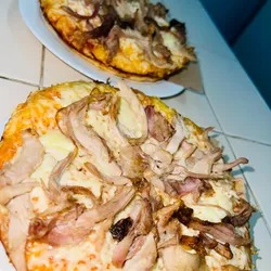 Pizza de Cerdo Asado