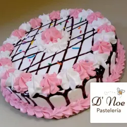 Cake Fresa y Vainilla 