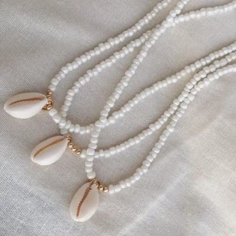 Accesorios de verano. Collares.