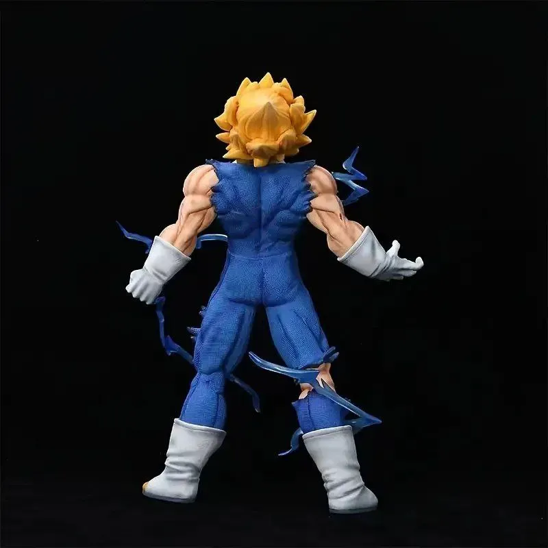 Majin Vegeta, figura de acción $70 usd 