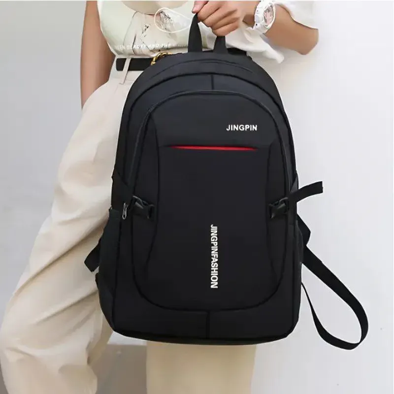 Mochila de gran capacidad  $30 usd 