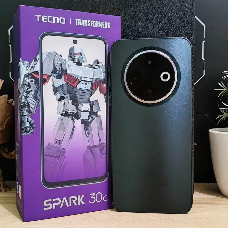 Tecno Spark 30c  $160 usd