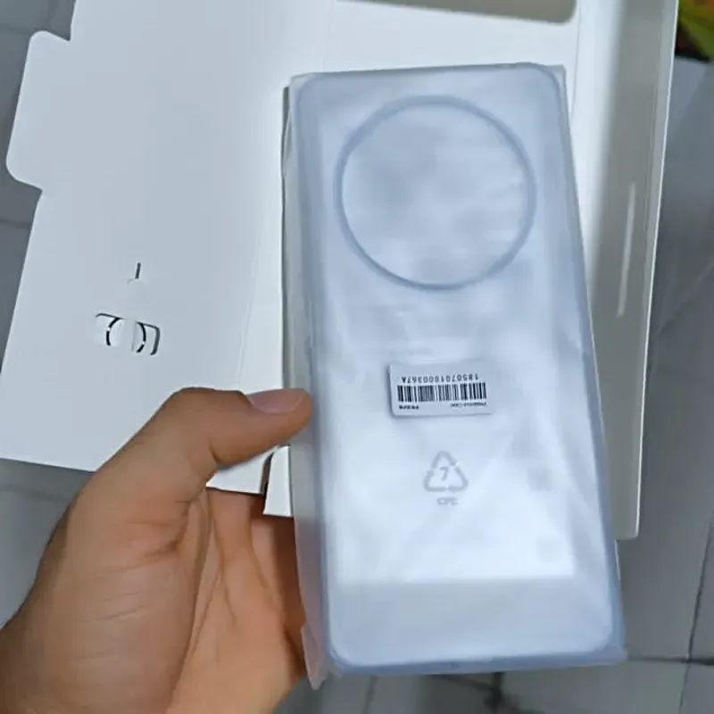 Xiaomi Redmi 14 C $ 140 usd