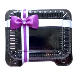 Estuche plástico decorado con lazo (color morado) artesanal.