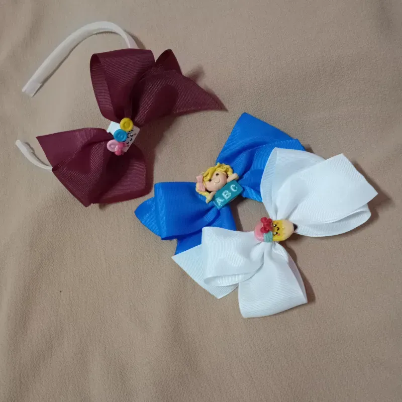 Cintillo Escolar con 3 lazos 