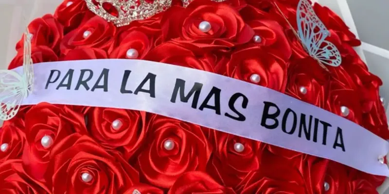 RAMOS DE ROSAS ETERNAS