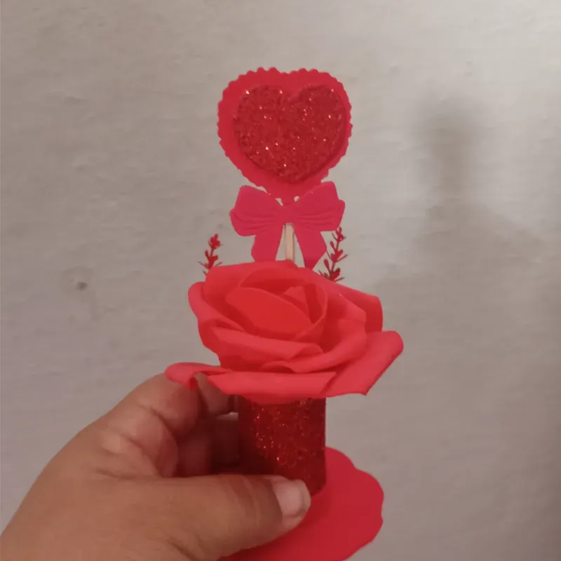 Búcaro de Rosa rojo