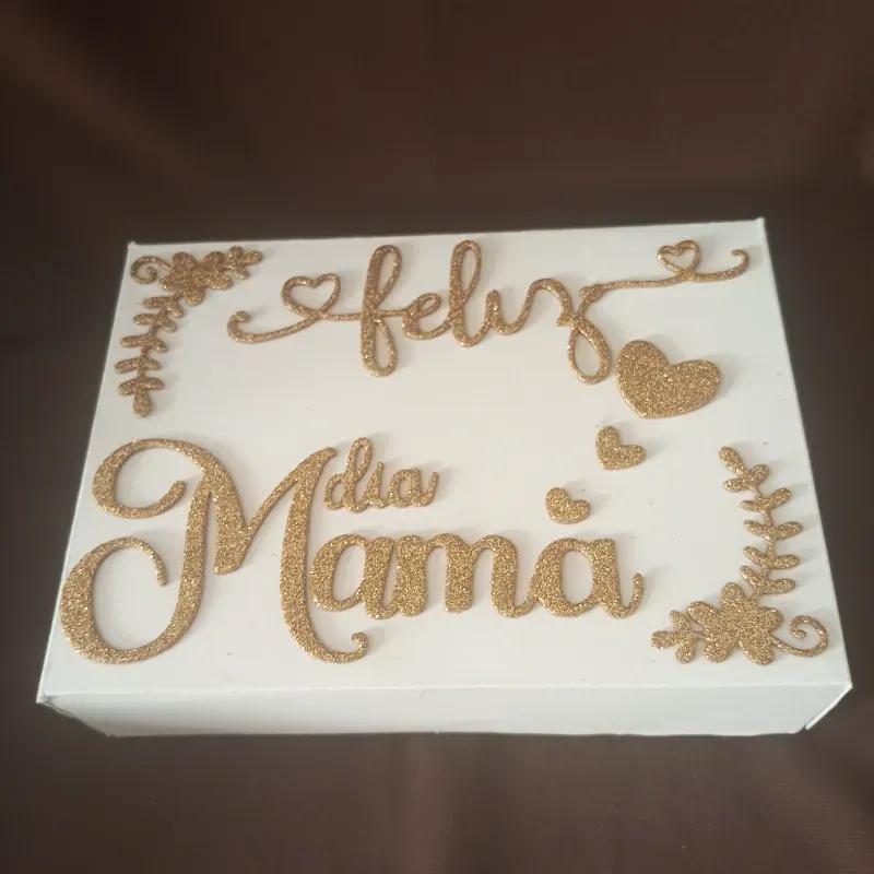 Caja Feliz Día Mamá dorado oscuro
