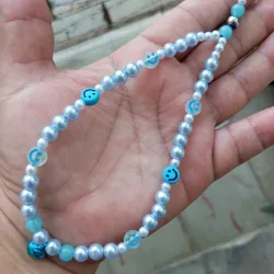 Colgante Blanco y azul con emogis