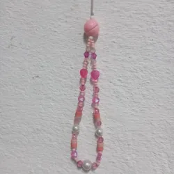 Colgante con bola rosada