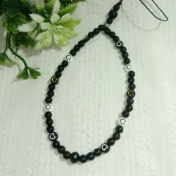 Colgante negro con emogis