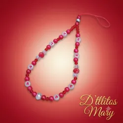 Colgante rojo con corazones