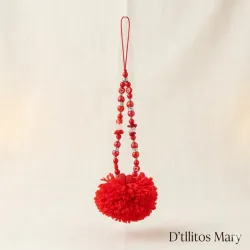 Colgante rojo con pompón