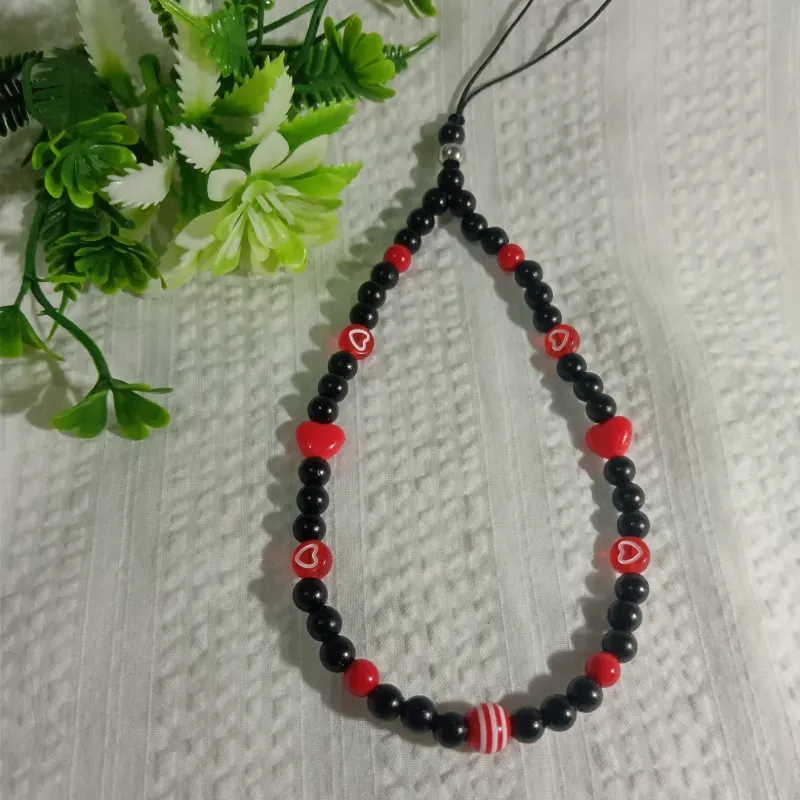 Colgante rojo y negro 