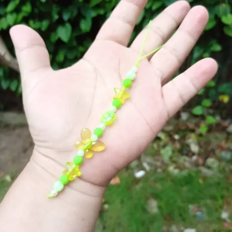Colgante verde corto
