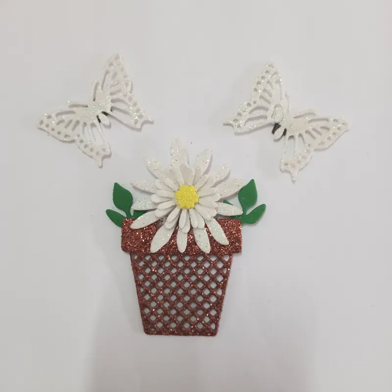 Juego de Flores y mariposas