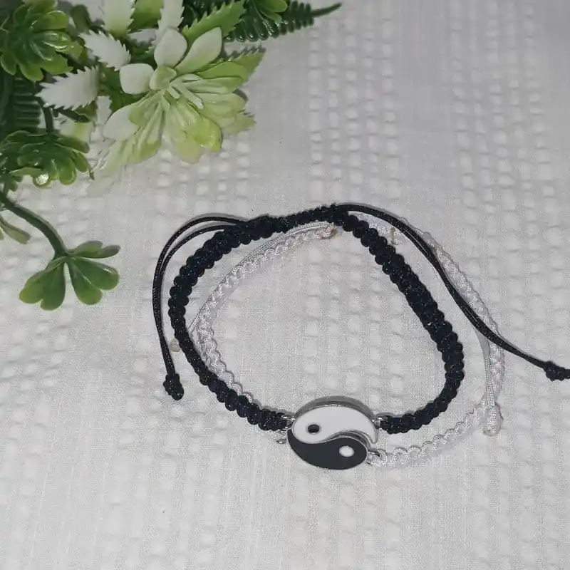 Juego de Pulsos de Ying yang tejido simple