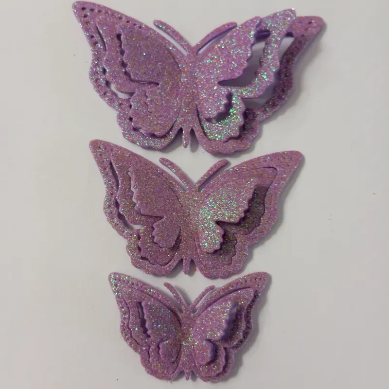 Mariposas violeta clara