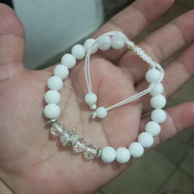 Onix Blanco y swaroski trasparente con corona